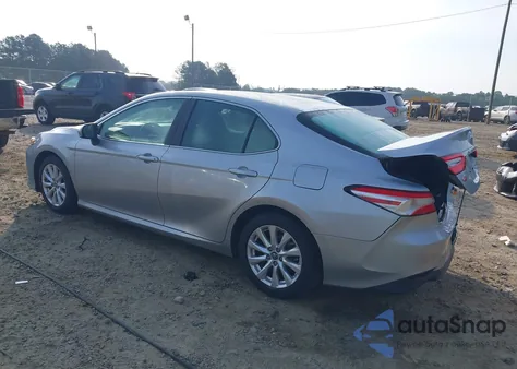 2018 Toyota Camry Le из США, поврежденный, VIN 4T1B11HK3JU022565